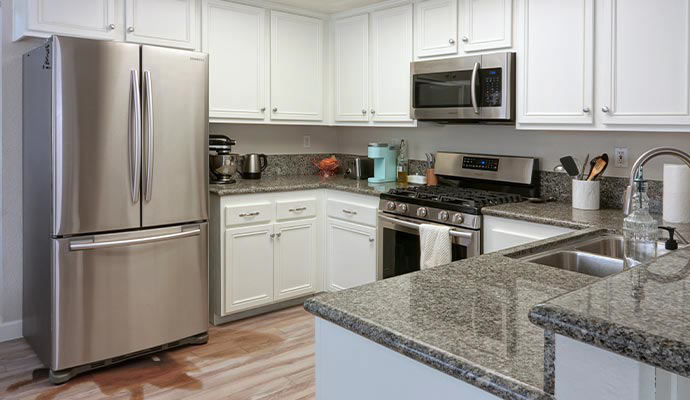 Refrigerator leaking water